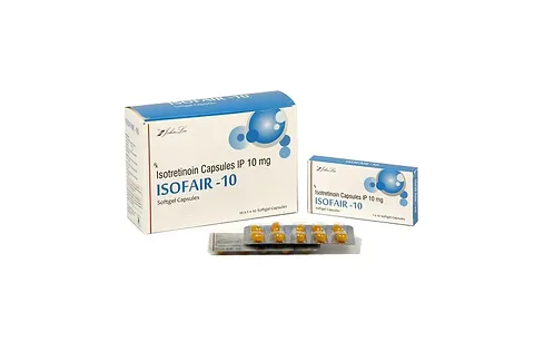 イソフェア (イソトレチノイン) 10mg 1箱100錠 4,107円